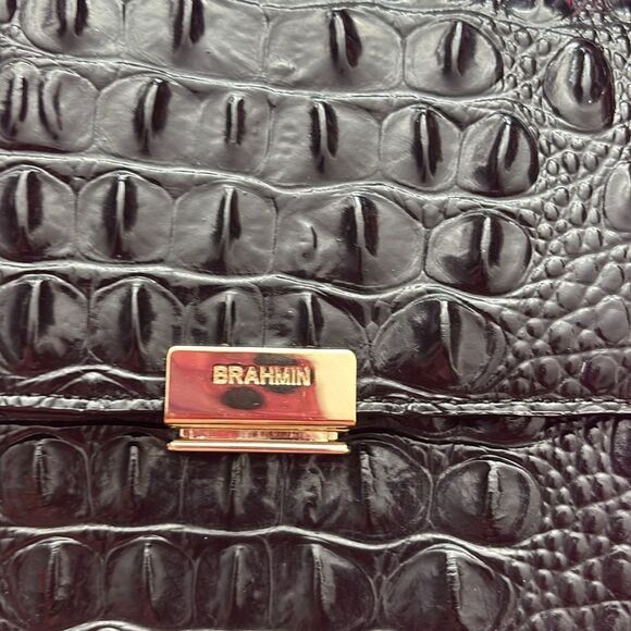 Brahmin Elegant Black patent leather Crocodile-Embossed Crossbody Bag - Picture 6 of 14